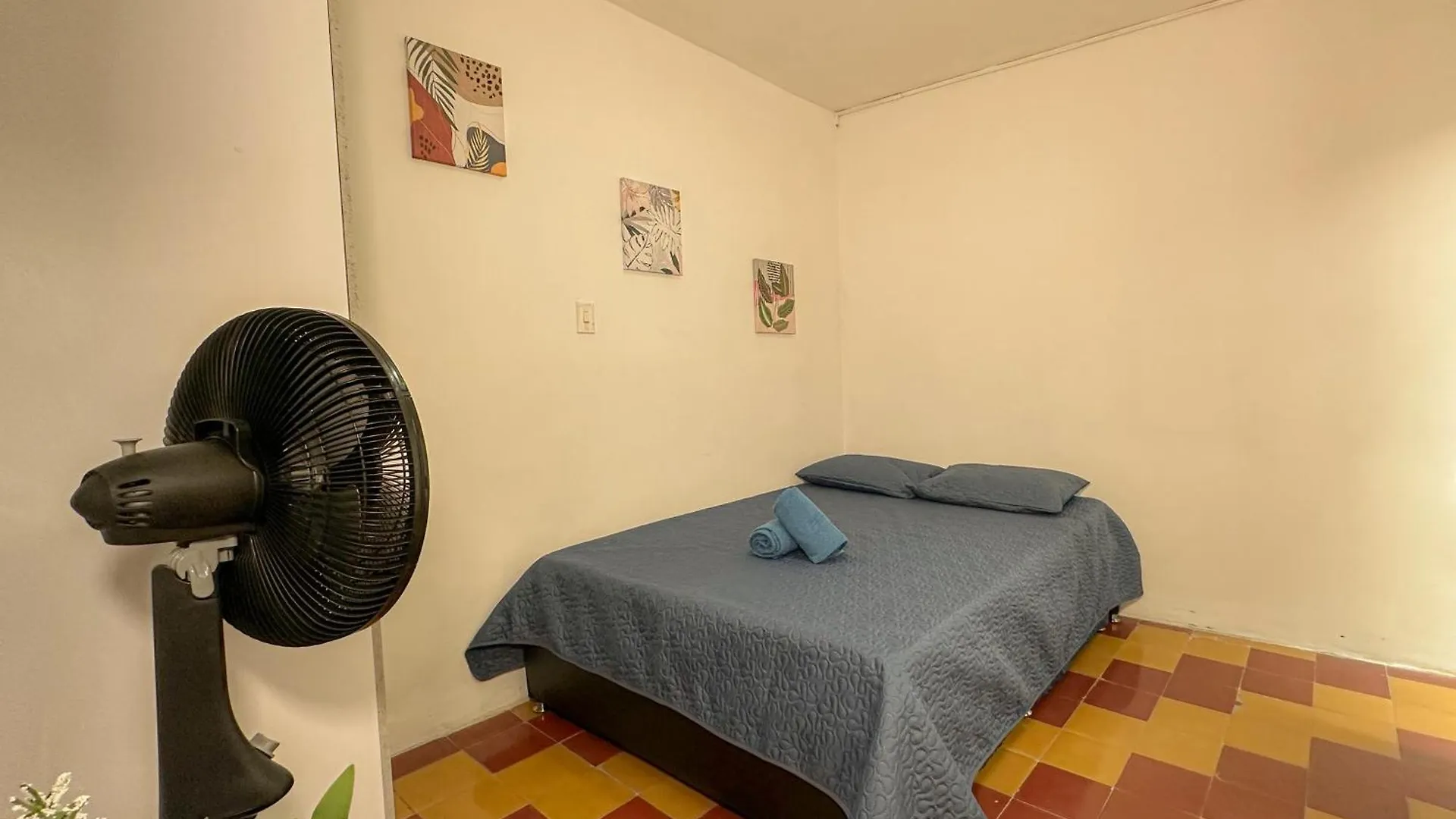 Casa Encanto, Apartamento - Habitaciones, Laureles-America Medellin 0*,