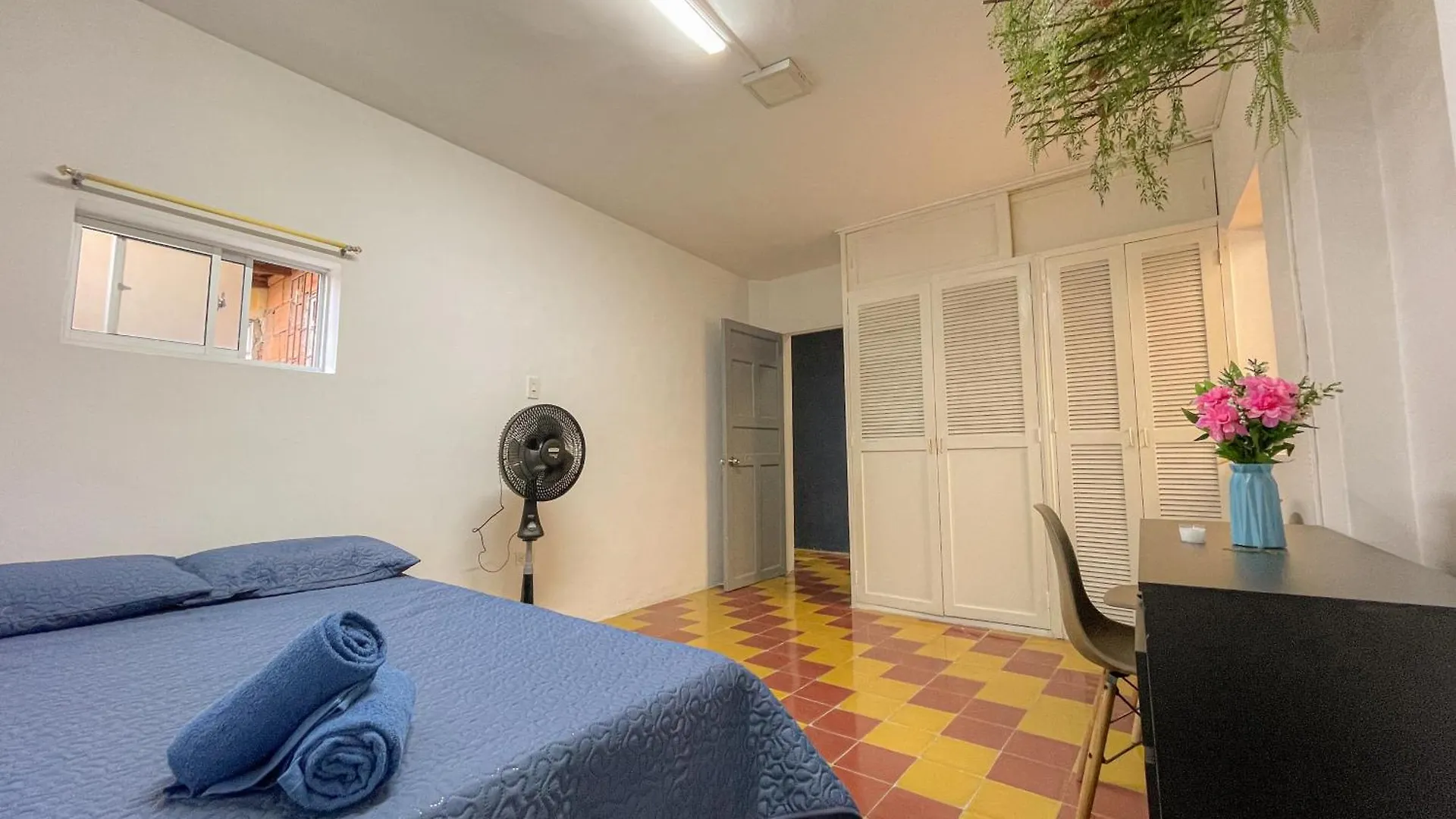Guest house Casa Encanto, Apartamento - Habitaciones, Laureles-America Medellin