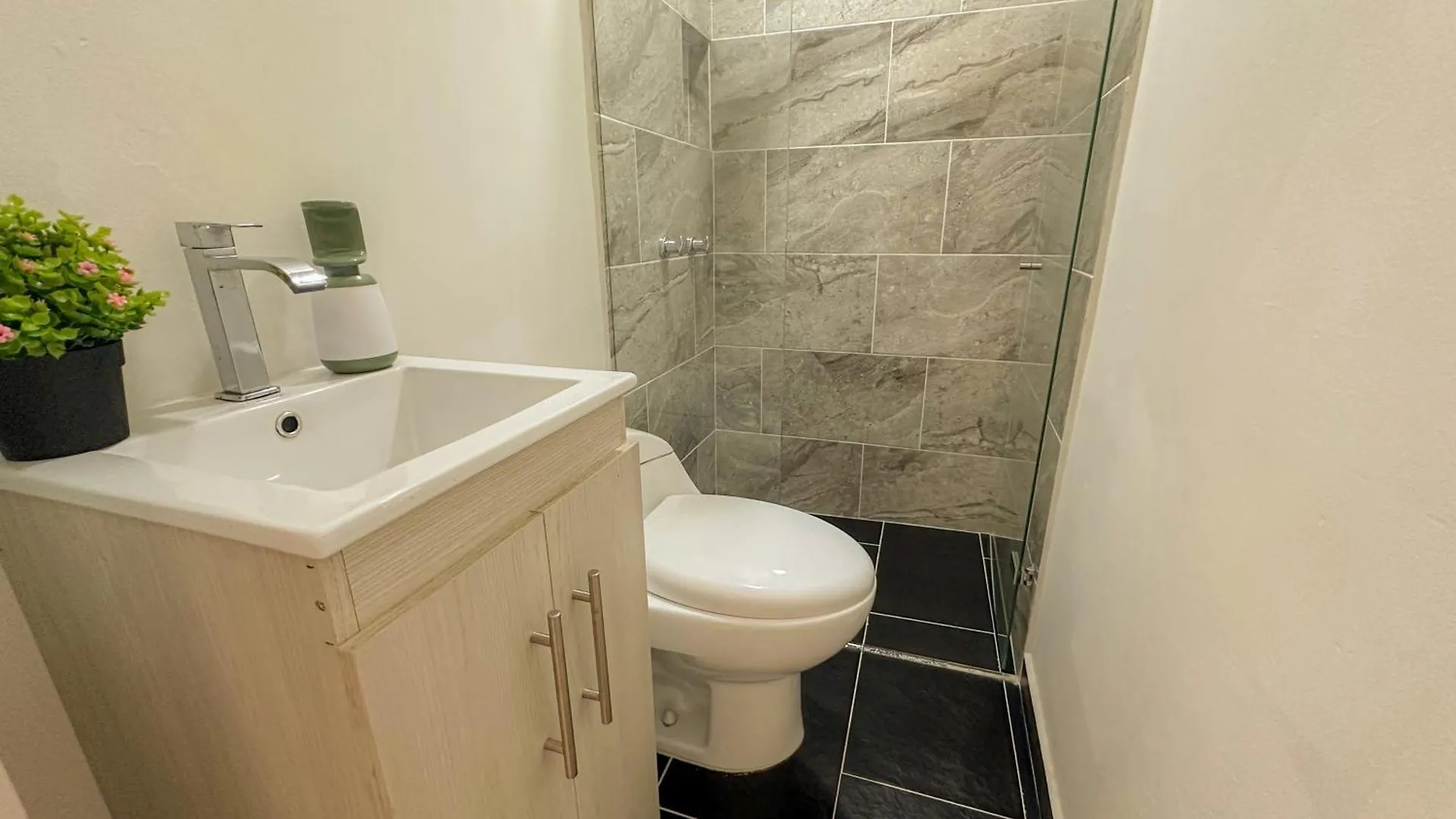 Casa Encanto, Apartamento - Habitaciones, Laureles-America Medellin