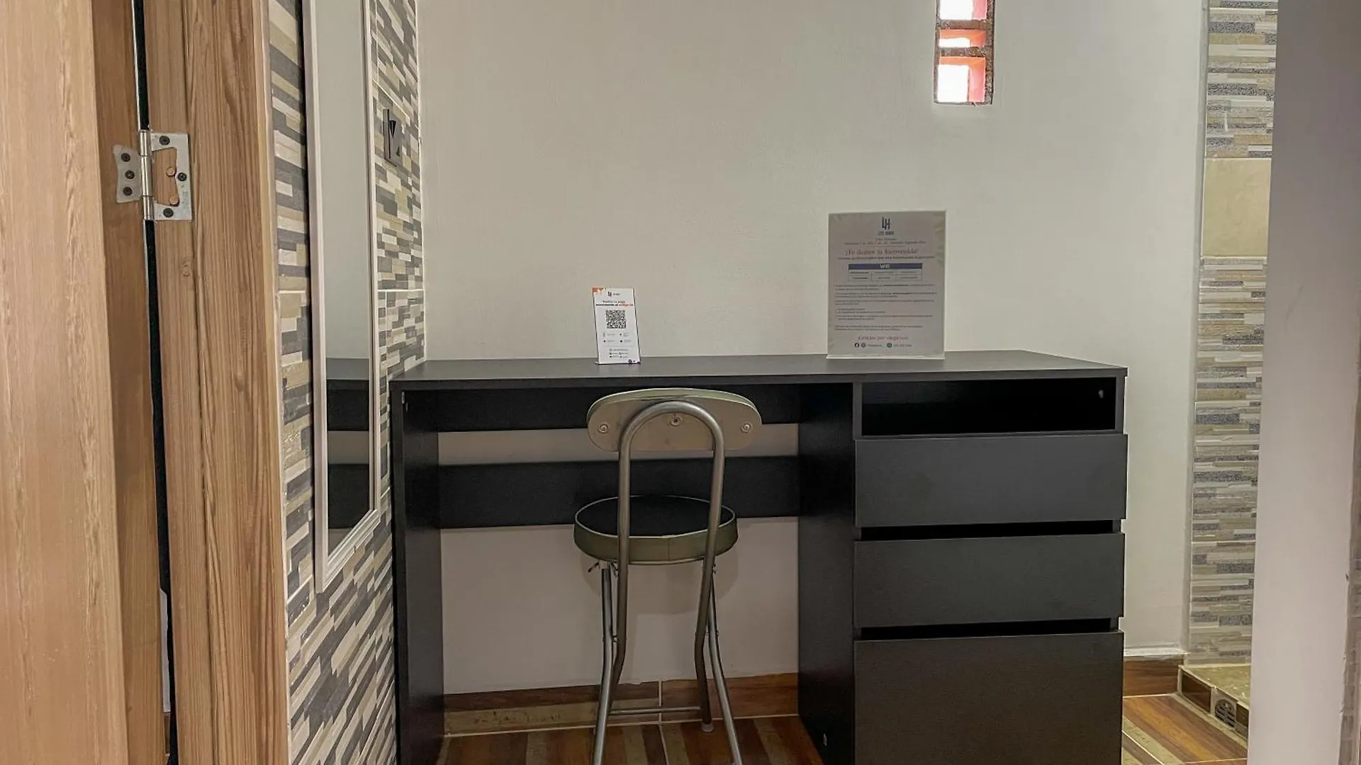Guest house Casa Encanto, Apartamento - Habitaciones, Laureles-America Medellin