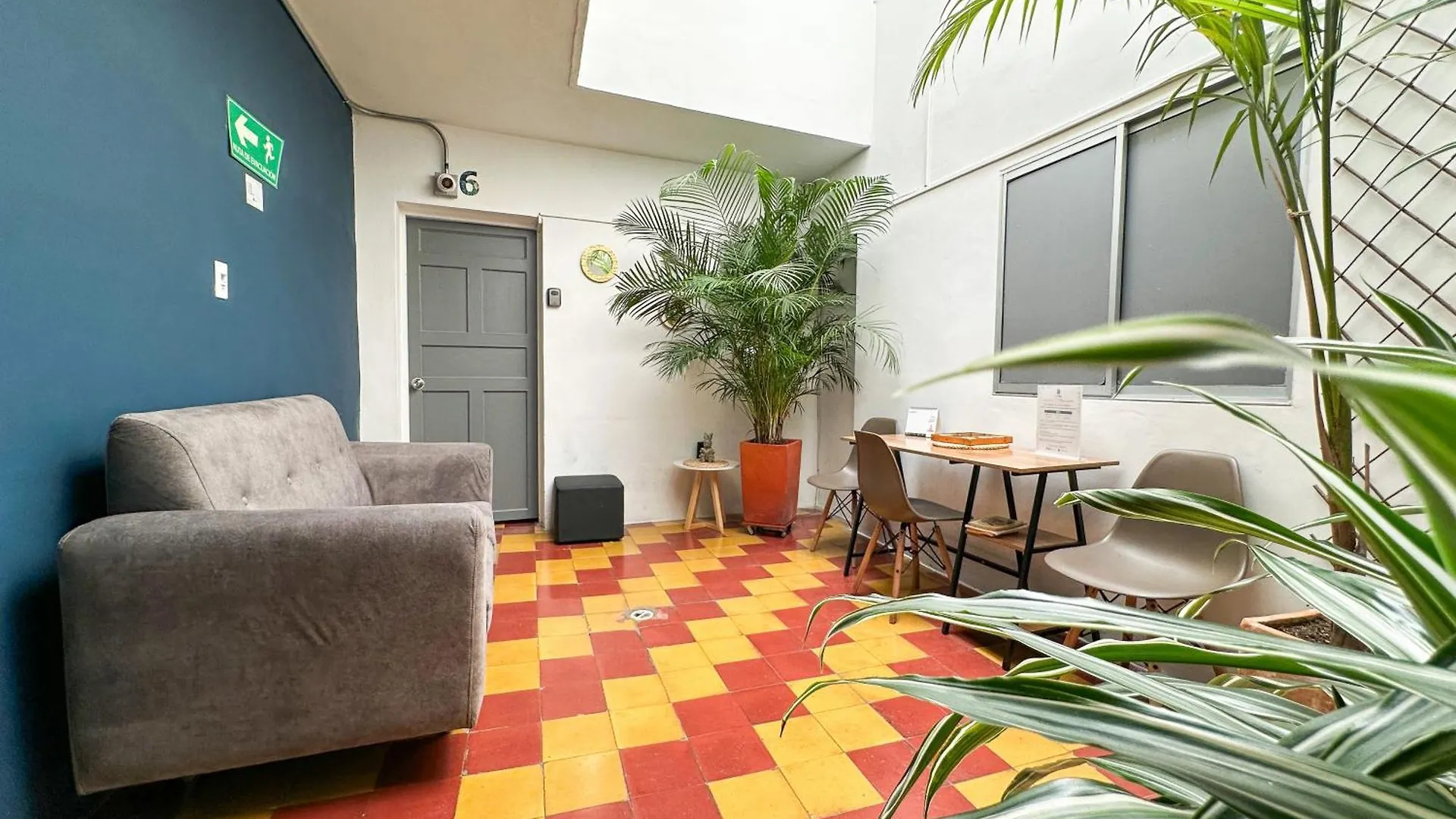 Guest house Casa Encanto, Apartamento - Habitaciones, Laureles-America Medellin