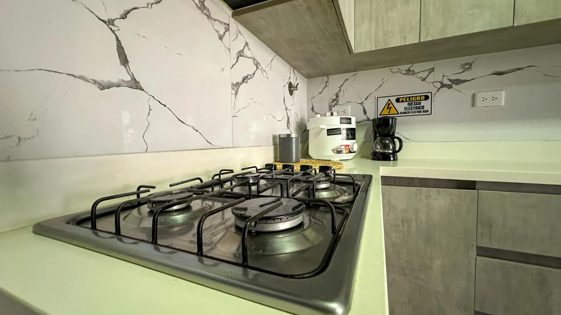 Casa Encanto, Apartamento - Habitaciones, Laureles-America Medellin 0*,  Colombia